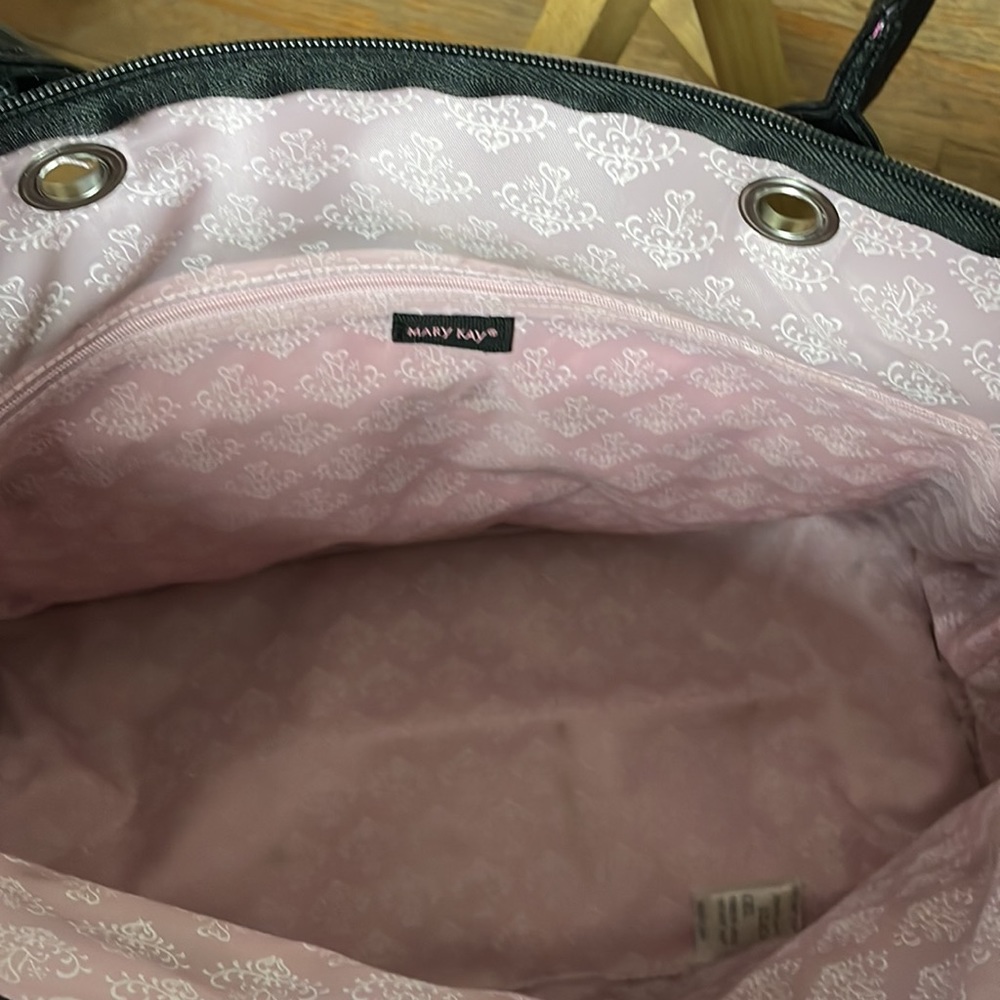 Weekender Bag - Picture 3 of 4